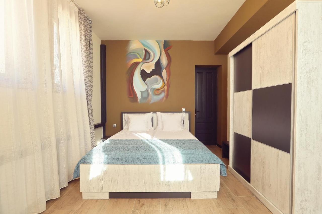 Dezire Guesthouse Baile 1 Mai Ngoại thất bức ảnh