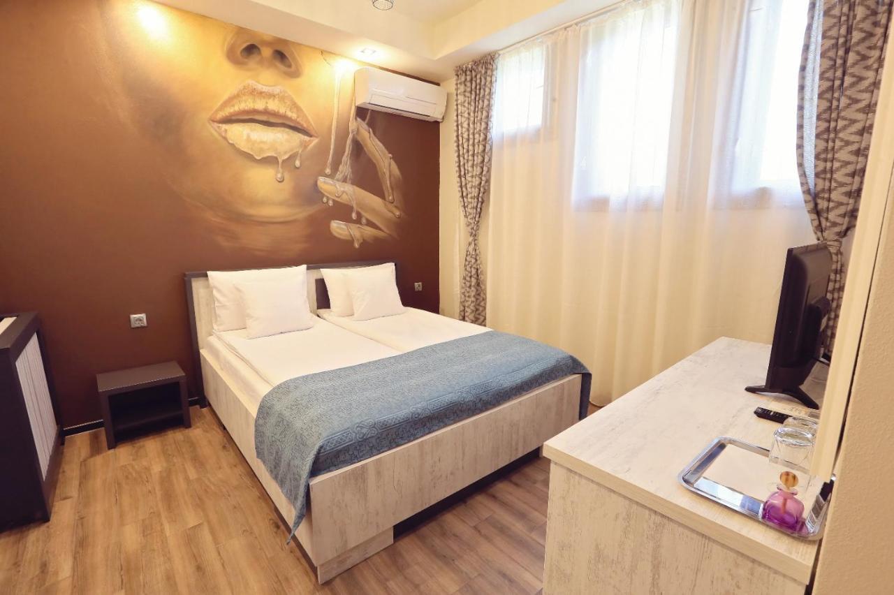 Dezire Guesthouse Baile 1 Mai Ngoại thất bức ảnh