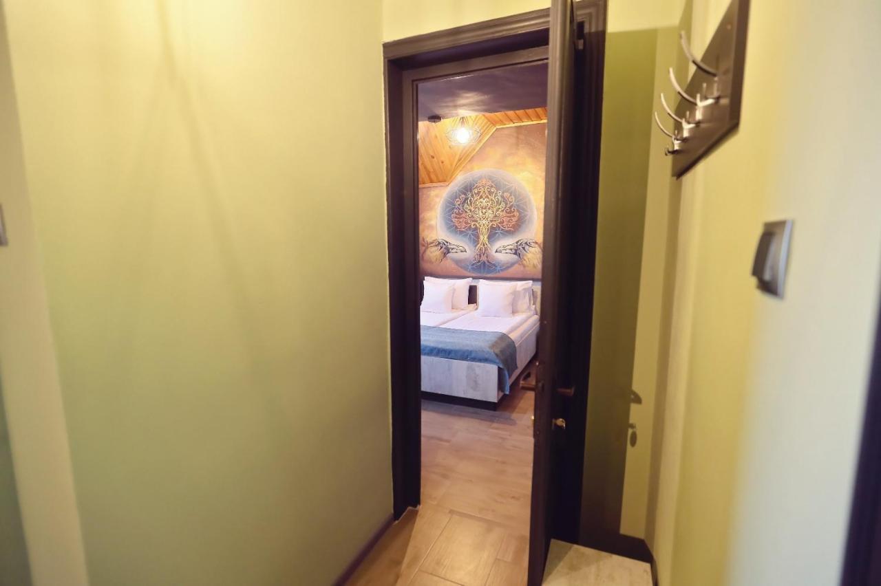 Dezire Guesthouse Baile 1 Mai Ngoại thất bức ảnh
