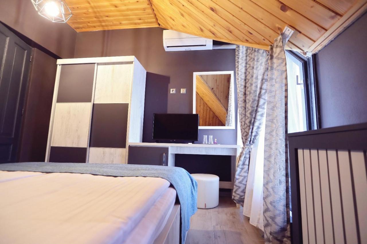 Dezire Guesthouse Baile 1 Mai Ngoại thất bức ảnh